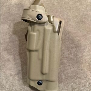 NEW Safariland level III ALS LEFT-HANDED Holster in sand color